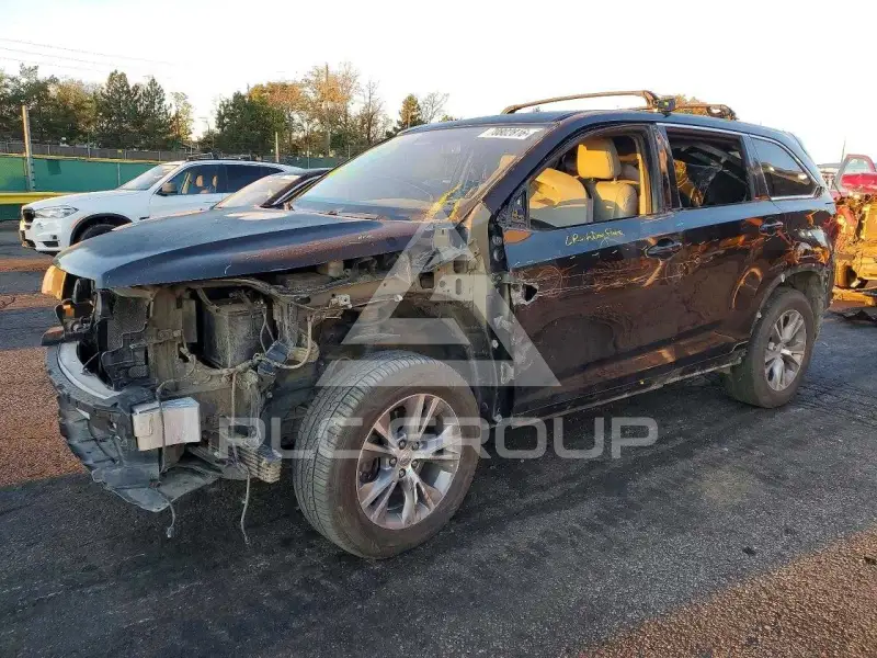 2015 Toyota Highlander фото