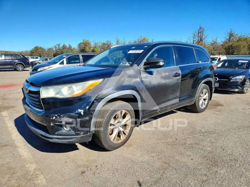 2015 Toyota Highlander фото