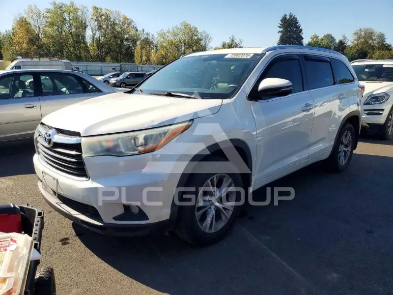 2015 Toyota Highlander фото