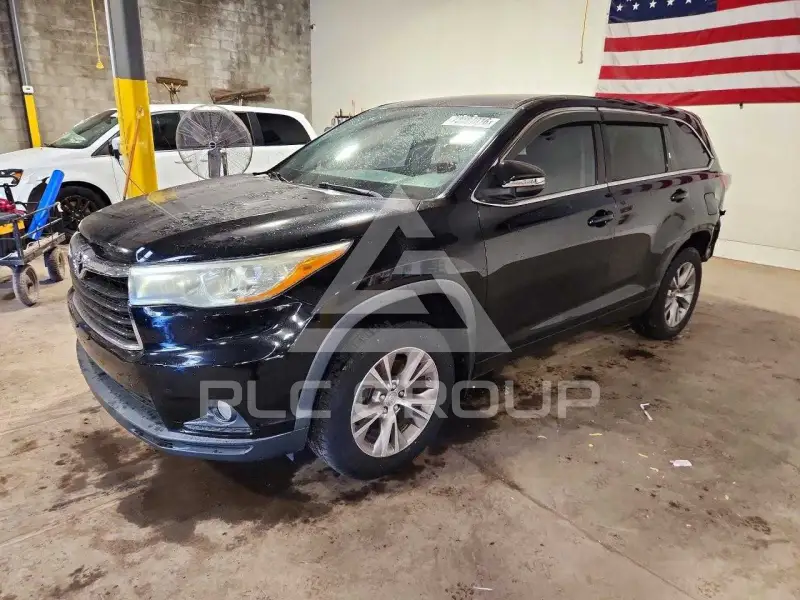 2015 Toyota Highlander фото