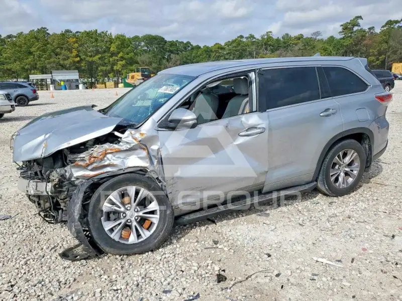 2015 Toyota Highlander фото