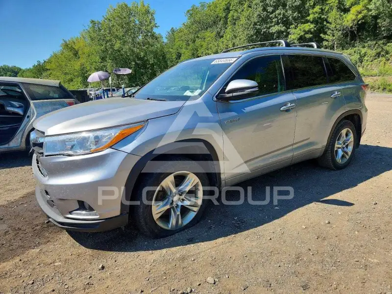 2015 Toyota Highlander фото