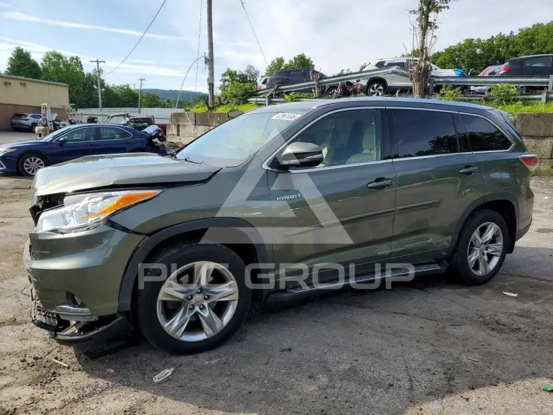 2015 Toyota Highlander фото