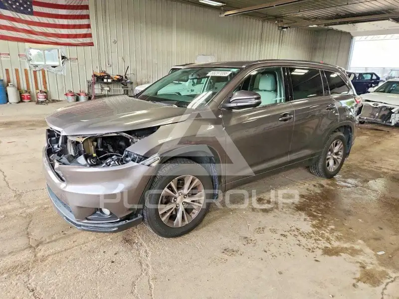 2015 Toyota Highlander фото