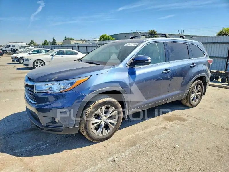 2015 Toyota Highlander photo