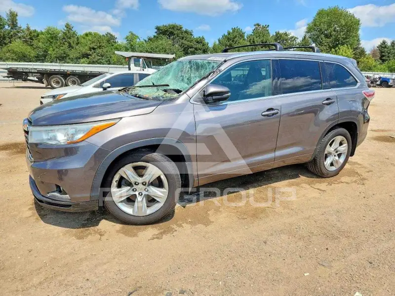 2015 Toyota Highlander photo