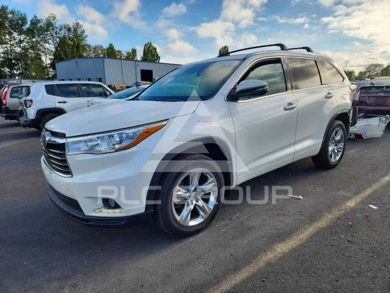2015 Toyota Highlander фото