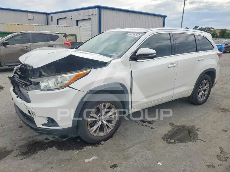 2015 Toyota Highlander фото