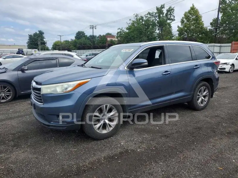 2015 Toyota Highlander photo