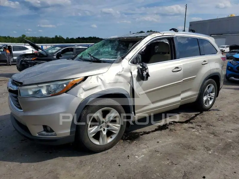 2015 Toyota Highlander фото