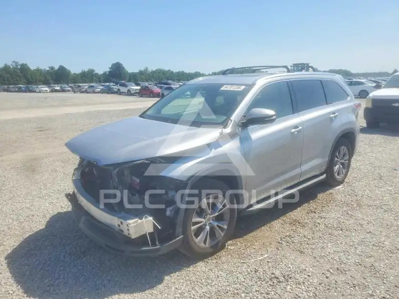 2015 Toyota Highlander photo