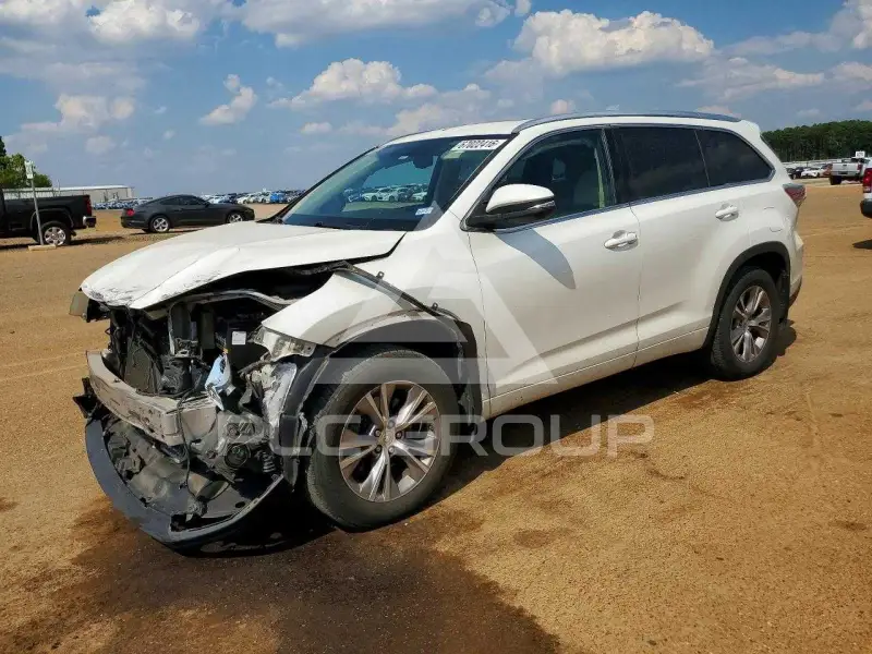 2015 Toyota Highlander photo