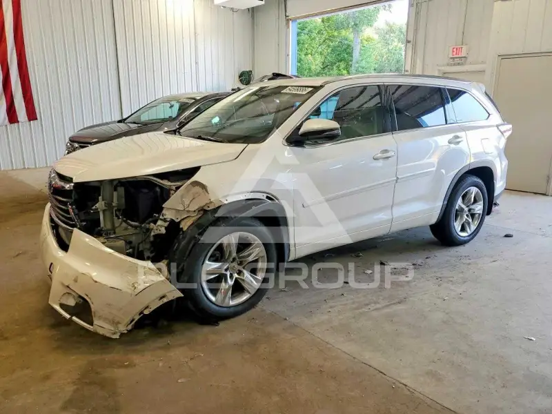 2015 Toyota Highlander фото