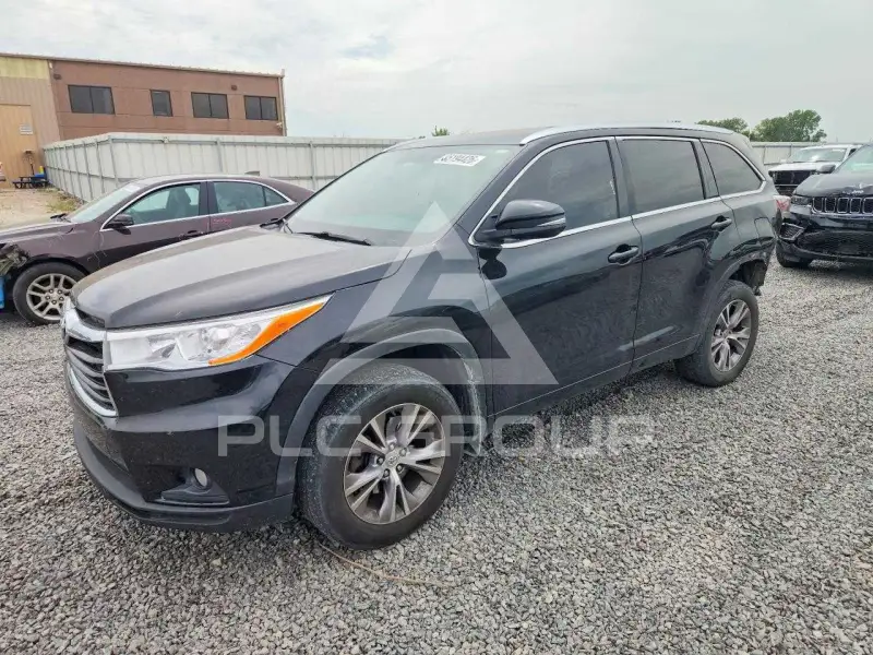 2015 Toyota Highlander фото