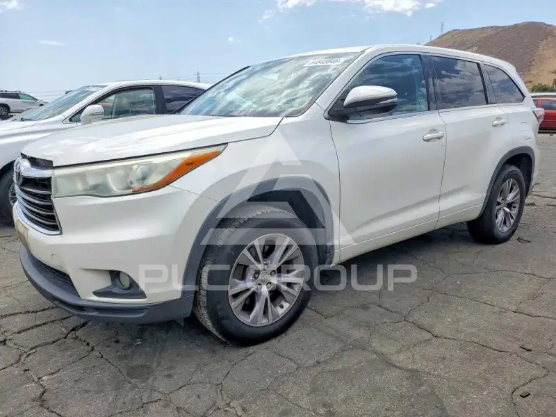 2015 Toyota Highlander фото