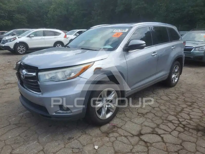 2015 Toyota Highlander фото