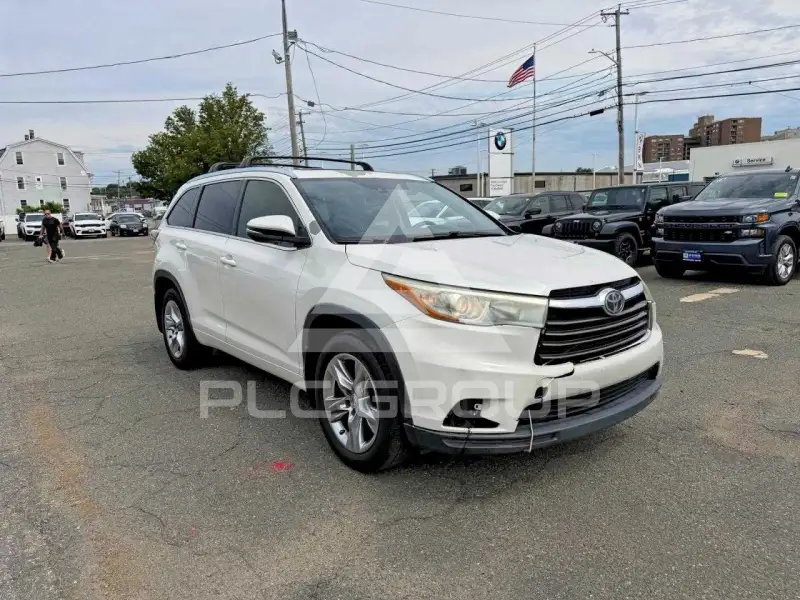 2015 Toyota Highlander photo