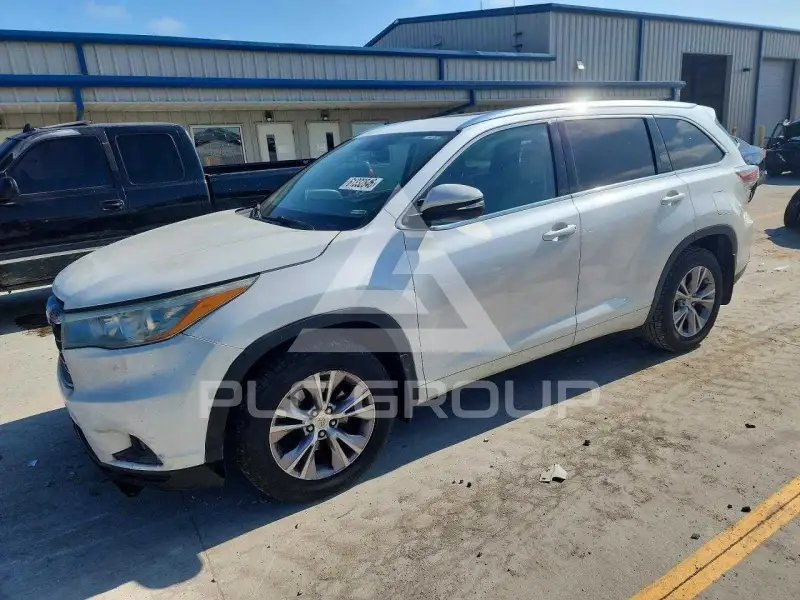 2015 Toyota Highlander фото