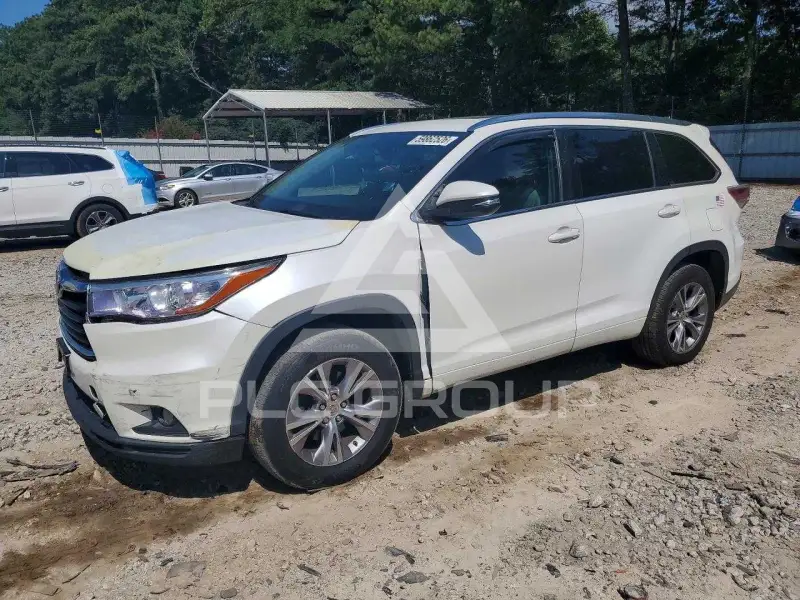 2015 Toyota Highlander photo
