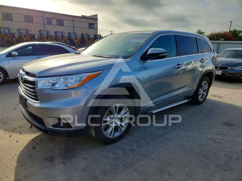 2015 Toyota Highlander photo