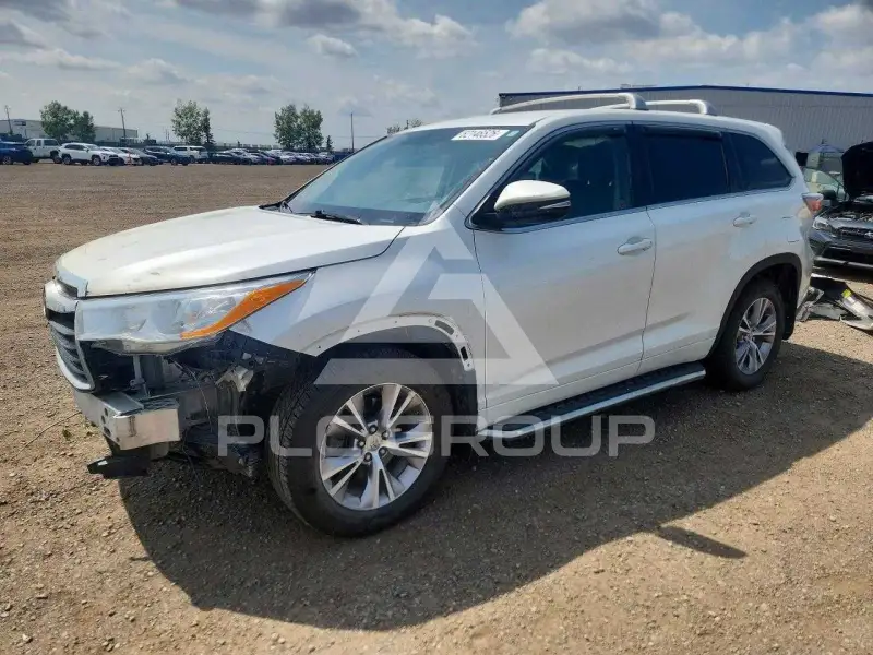 2015 Toyota Highlander фото