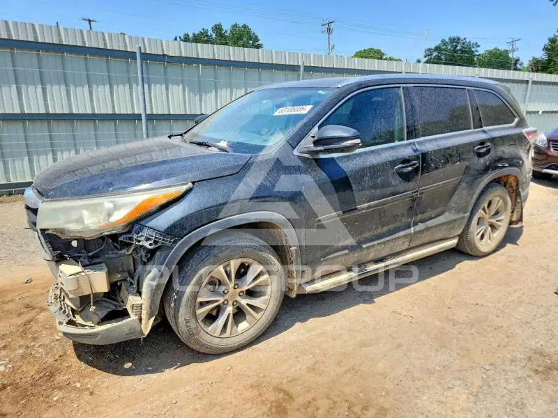 2015 Toyota Highlander photo