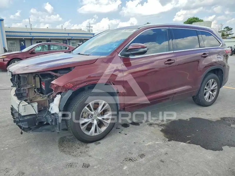 2015 Toyota Highlander photo