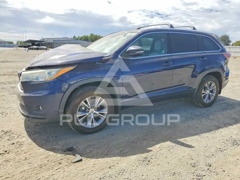 2015 Toyota Highlander фото