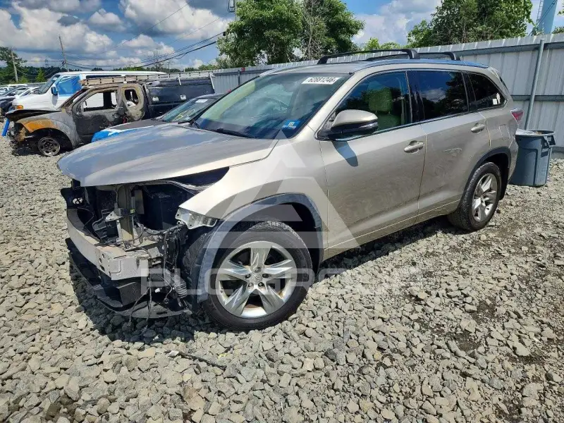 2015 Toyota Highlander фото