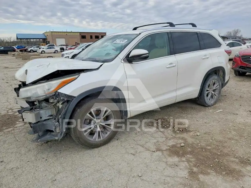 2015 Toyota Highlander фото