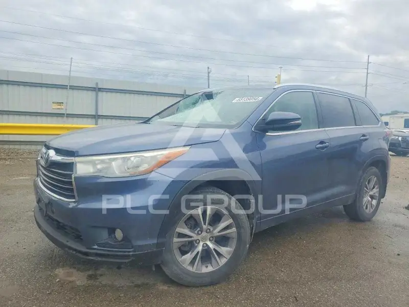 2015 Toyota Highlander photo