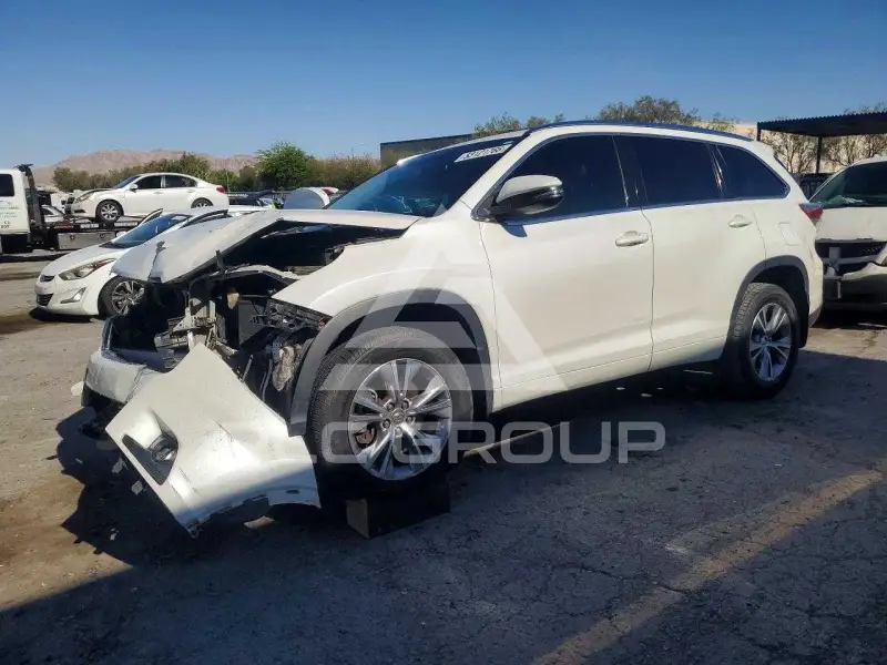 2015 Toyota Highlander фото