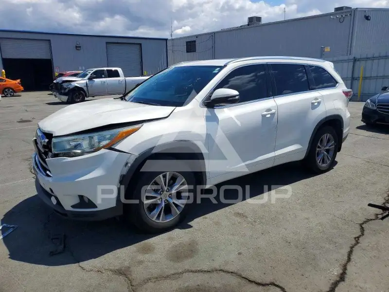 2015 Toyota Highlander фото