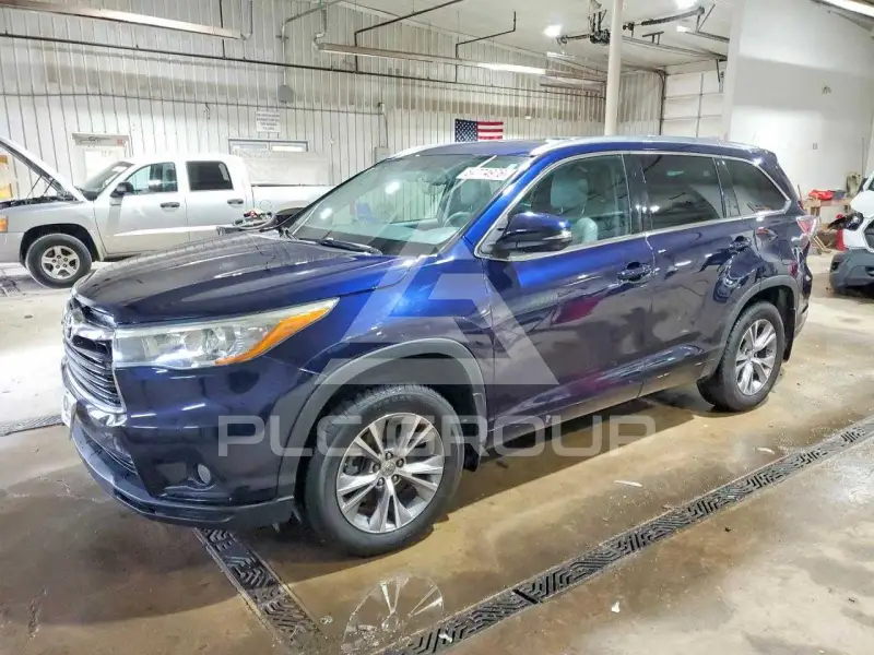 2015 Toyota Highlander фото