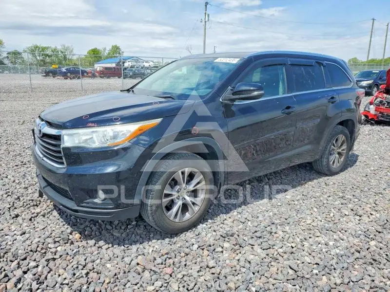 2015 Toyota Highlander photo