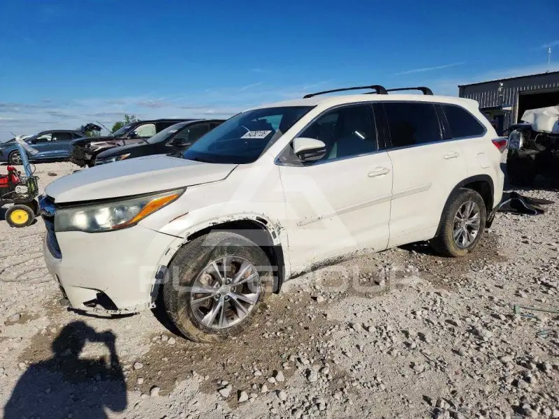 2015 Toyota Highlander фото