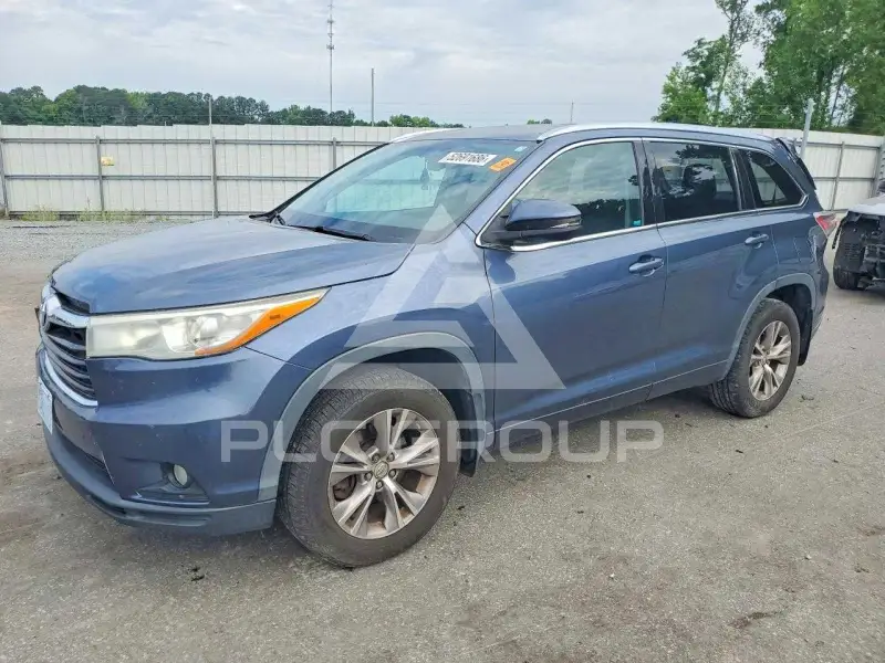 2015 Toyota Highlander фото