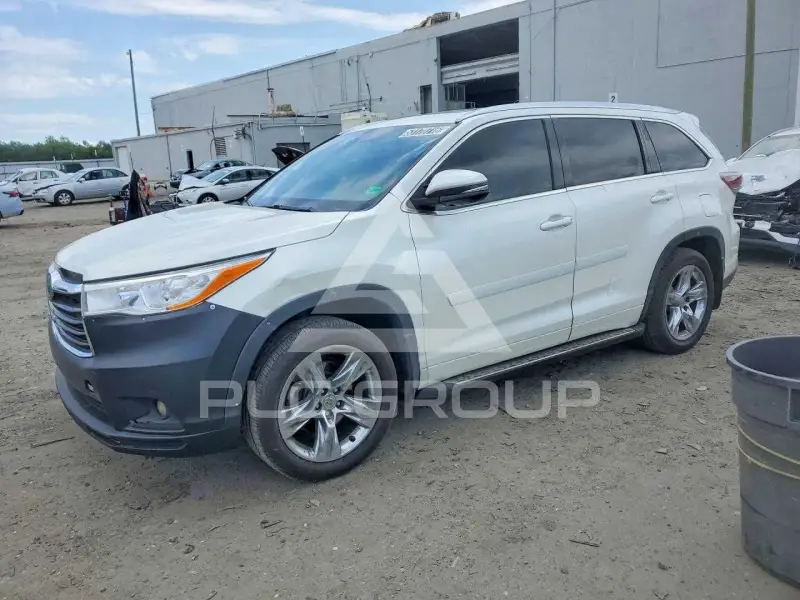 2015 Toyota Highlander photo