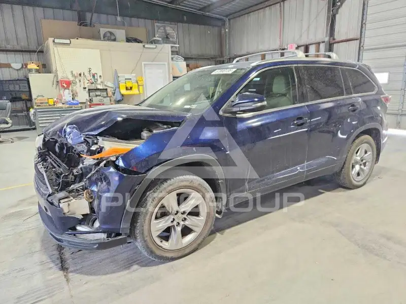 2015 Toyota Highlander фото