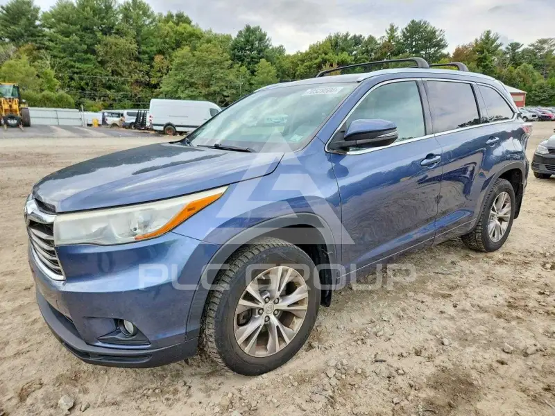 2015 Toyota Highlander photo