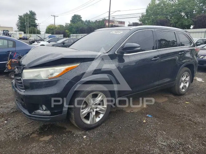 2015 Toyota Highlander photo