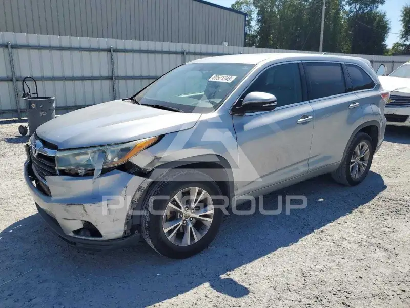 2015 Toyota Highlander фото