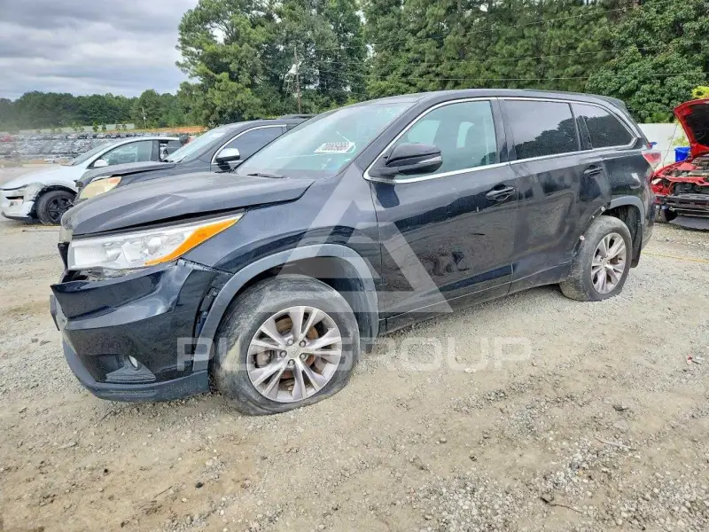 2015 Toyota Highlander фото
