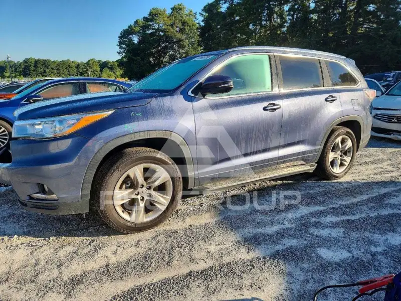 2015 Toyota Highlander фото