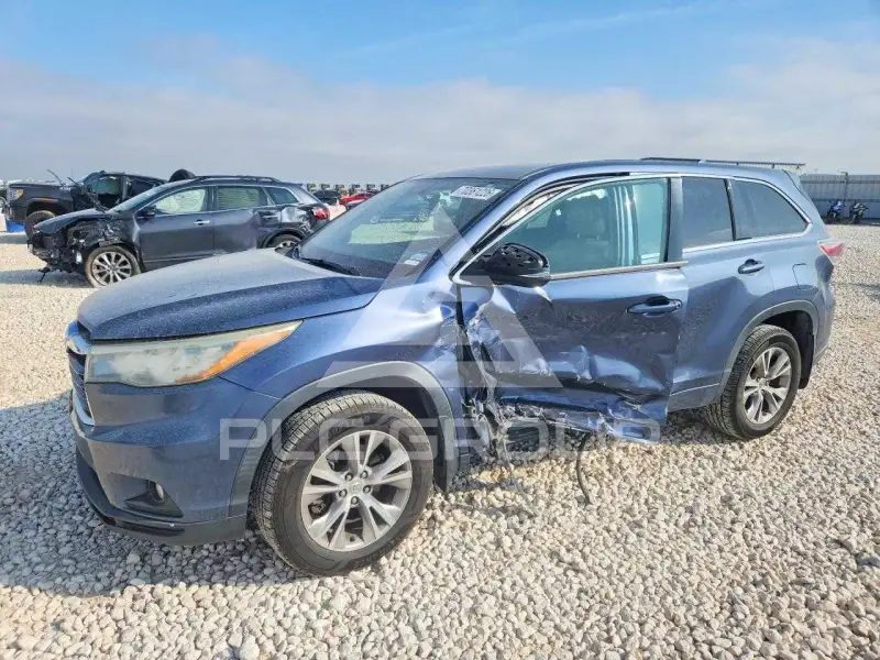 2015 Toyota Highlander фото
