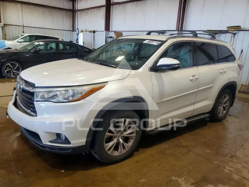 2015 Toyota Highlander photo
