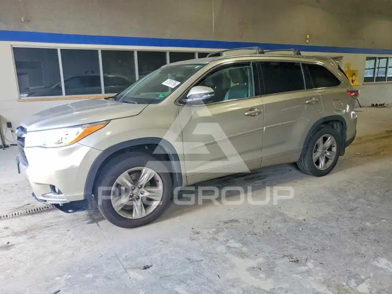 2015 Toyota Highlander фото
