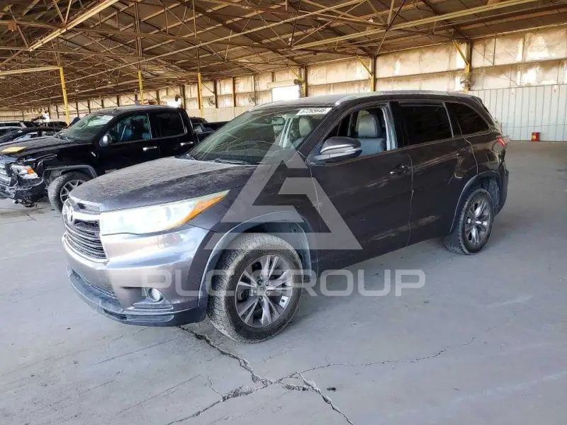 2015 Toyota Highlander фото