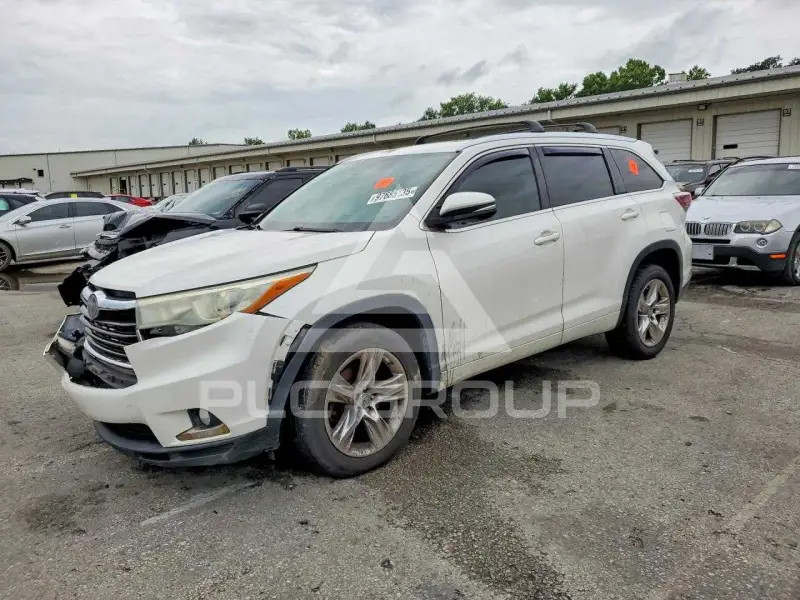 2015 Toyota Highlander photo