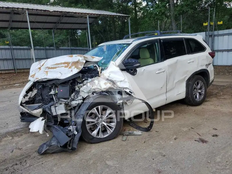 2015 Toyota Highlander фото